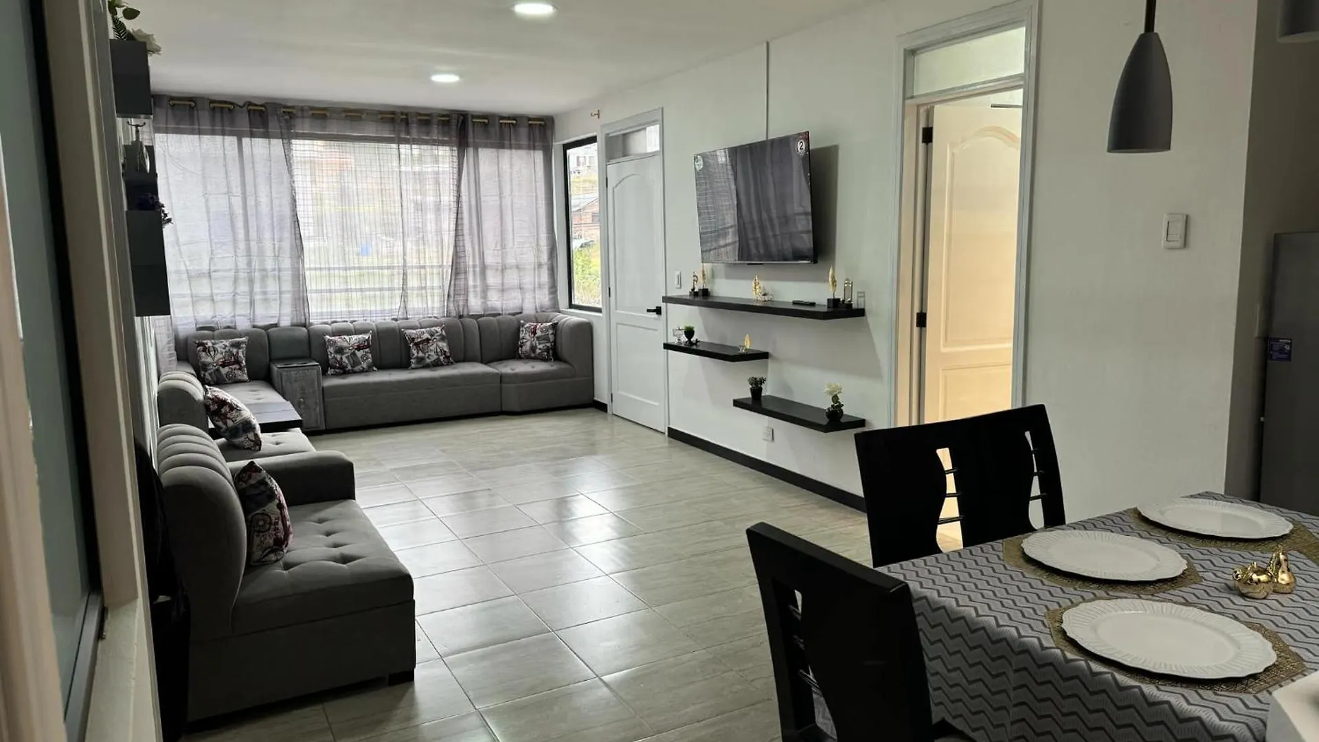 M&J Apartment Cuenca Ecuador